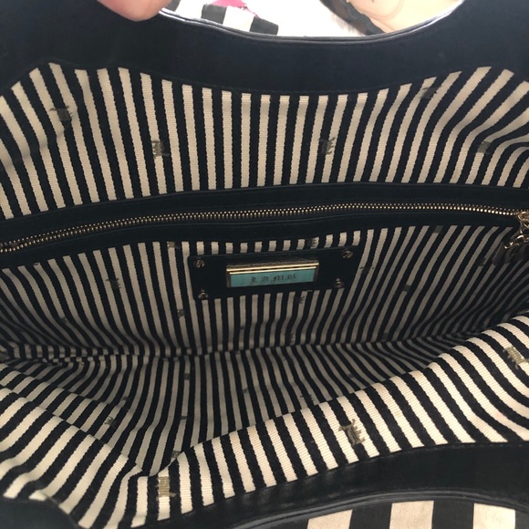 L.A.M.B. Gwen Stefani Carlisle Large Envelope Clutch - Picture 5 of 6